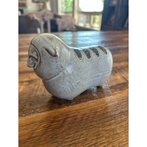 Vintage Pottery Stoneware Sheep Figurine Decorative Collectible - Picture 3 of 9